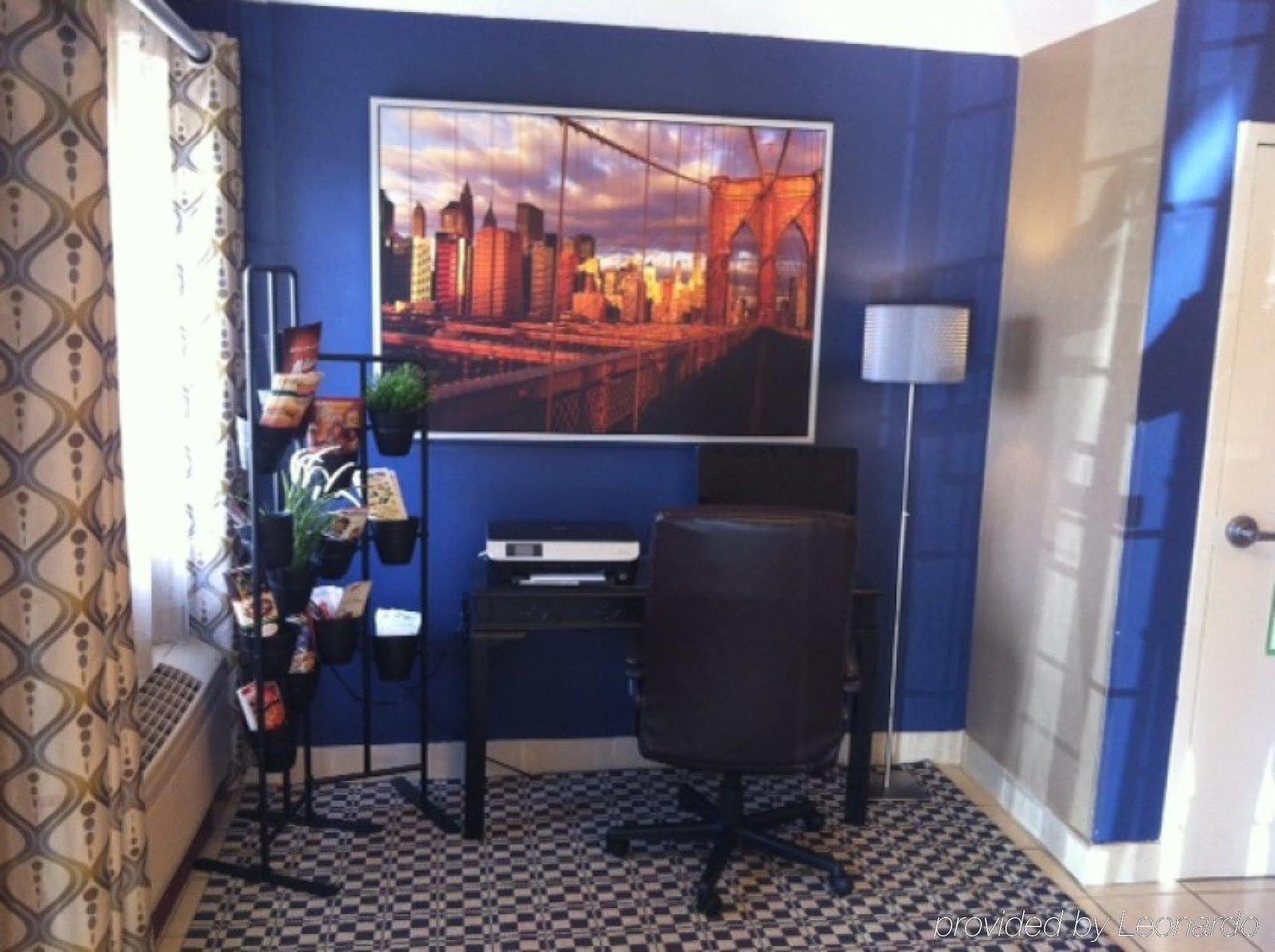 Hotel Sonesta Simply Pittsburgh Airport