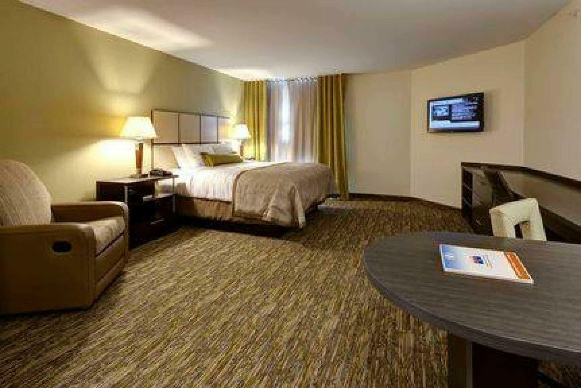 Sonesta Simply Pittsburgh Airport 3*